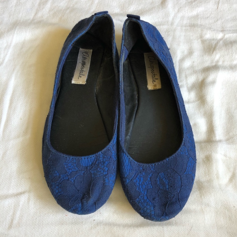 SOLD: Blue Lace Flats